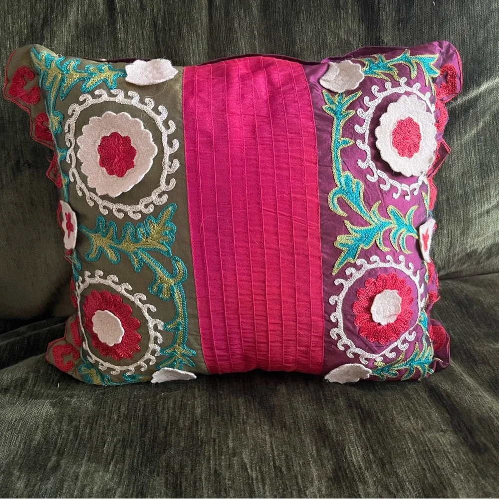 Rare Pier 1 Embroidered Throw Pillow